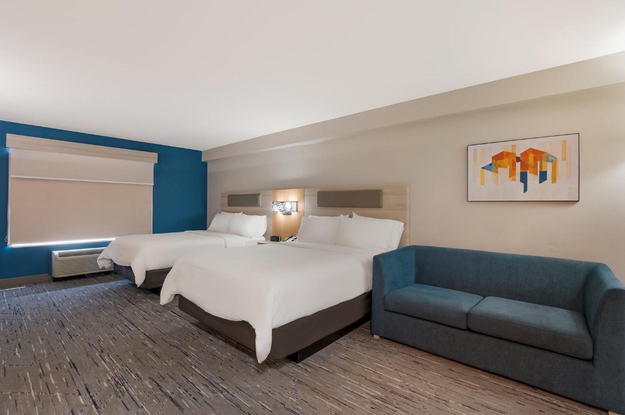 Holiday Inn Express & Suites Lexington By Ihg Bagian luar foto
