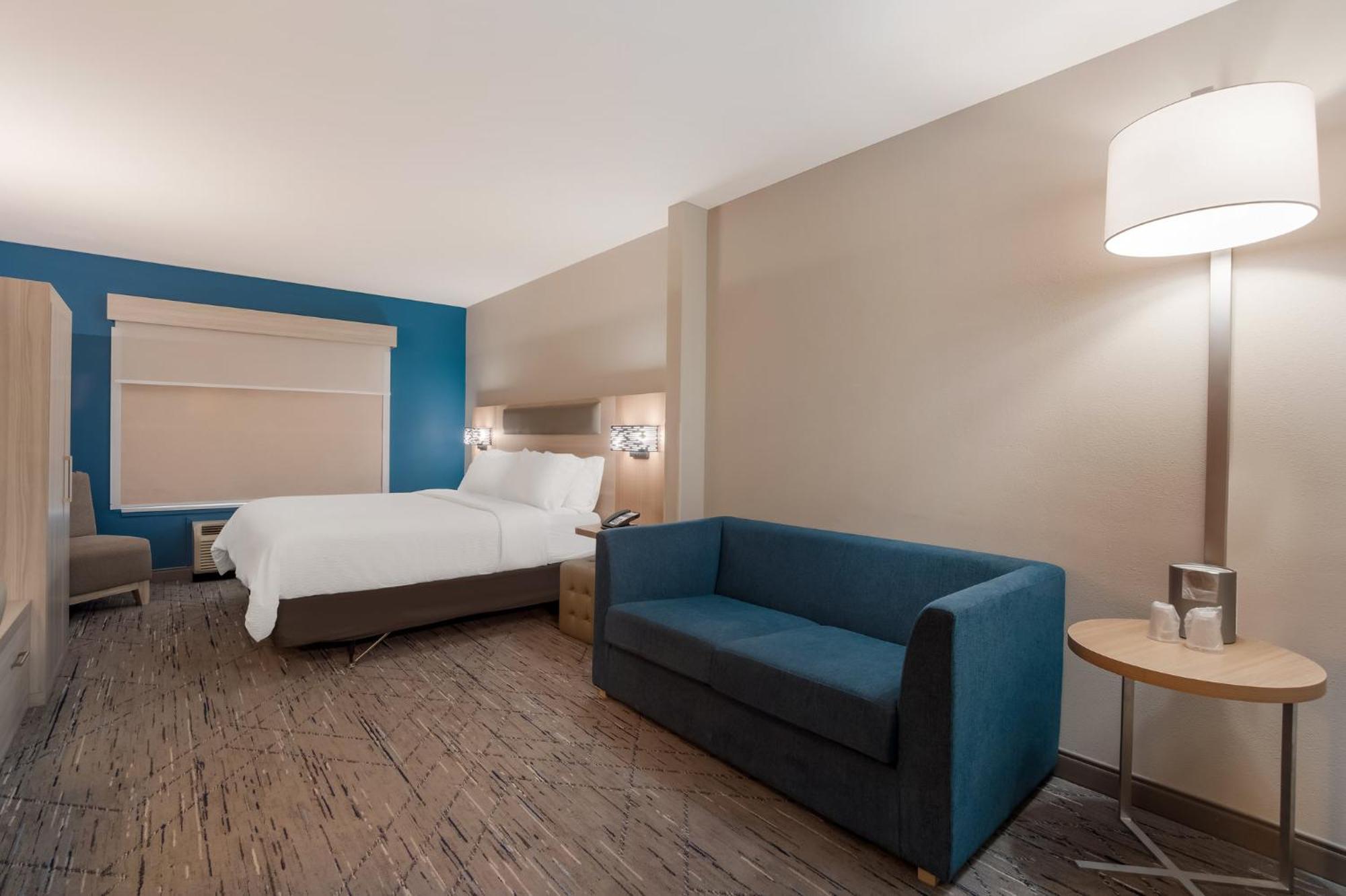 Holiday Inn Express & Suites Lexington By Ihg Bagian luar foto
